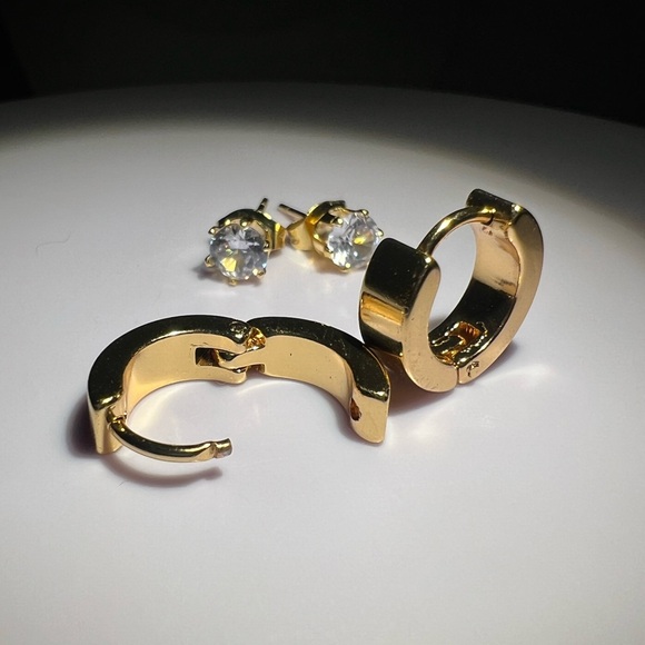 Two Pairs of Earrings Bundle - Picture 7 of 7